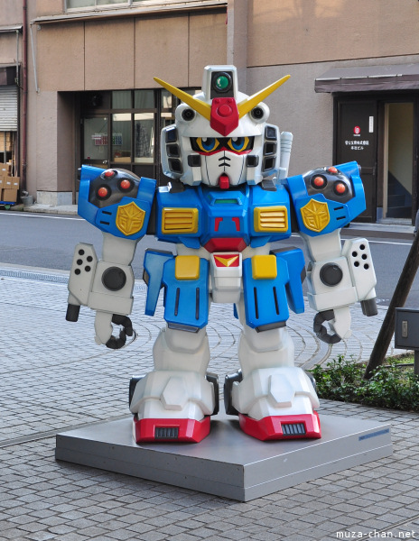 Gundam statue, Bandai's Headquarters