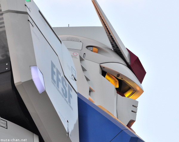Detail Gundam Photo