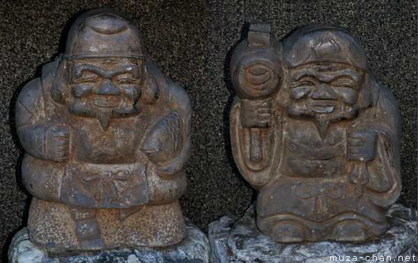 Daikokuten and Ebisu statues, Takao, Tokyo