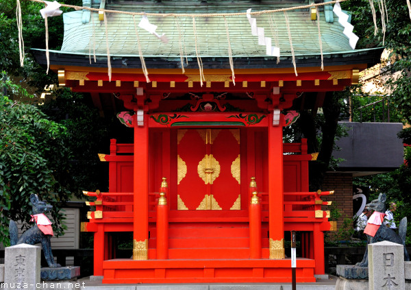 Kitsune Guardians, Kanda Myojin Suehiro Inari Shrine