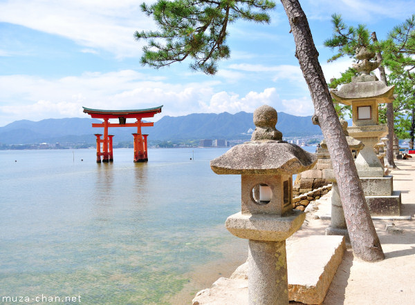 Itsukushima Shrine Torii, Miyajima