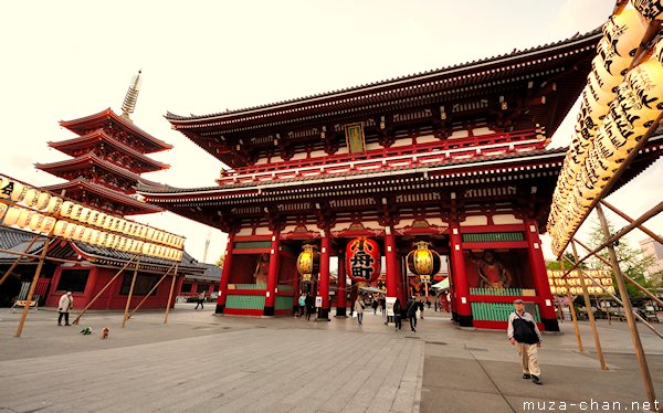 Hozomon Gate, Pagoda, Senso-ji Temple, Asakusa, Tokyo