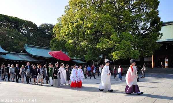 Shinto wedding procession, Meiji Jingu, Shibuya, Tokyo