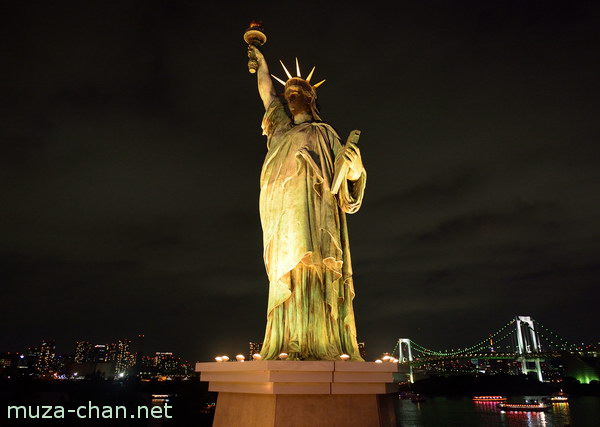 Statue of Liberty, Aqua City, Fuji Tv, Odaiba, Tokyo