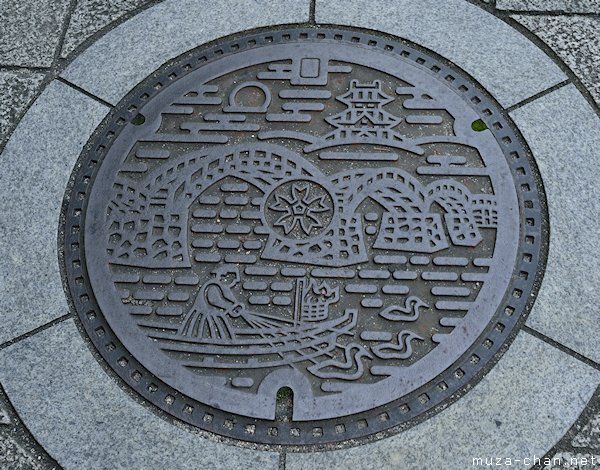 Manhole cover, Iwakuni, Yamaguchi