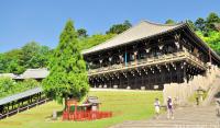 Sightseeing Nara, the Hall of the second month