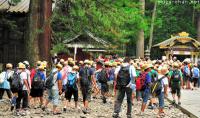Toshougu Tourist Crowd, Travel Photo Tip