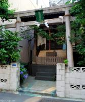 Casual sightseeing in Tokyo - A Shinto Shrine from Edo Dori