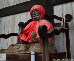 Nadebotoke Binzuru statue at Todai-ji