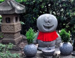 Jizo Doraemon with red bib