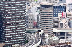 Japan Architecture - Gate Tower, the Skyscraper Pierced by a Highway
