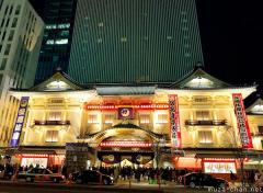 Old and New Architecture in Tokyo, the new Ginza Kabuki theater