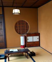 Traditional Japanese house, Marumado window