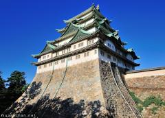 A bit of history, a Japanese castle saved by a German