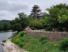 Okayama Castle and the Asahi river