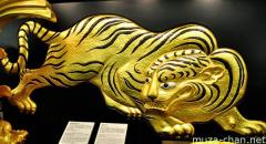 Osaka castle golden tiger