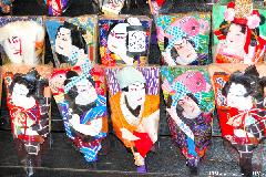 Senso-ji Hagoita Fair and a travel tip