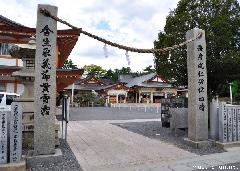 Japanese spiritual architecture - Shime, the simplest torii