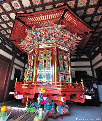 Japanese spiritual architecture, rare wheel repository at Naritasan