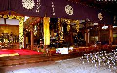 Inside the Zojo-ji Temple