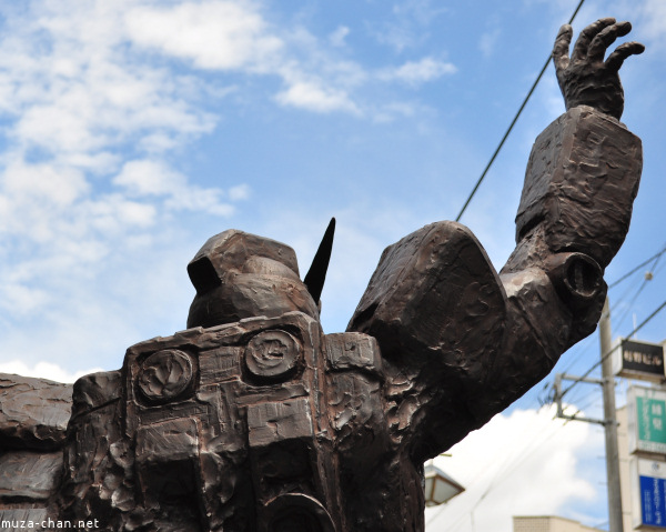 Gundam statue Kamiigusa