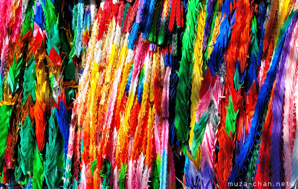 Senbazuru, Thousand origami cranes, Ofuna Kannonji Temple, Kamakura