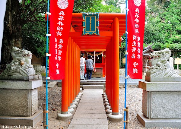 Guardian statues, Motoise Kono Shrine, Amanohashidate