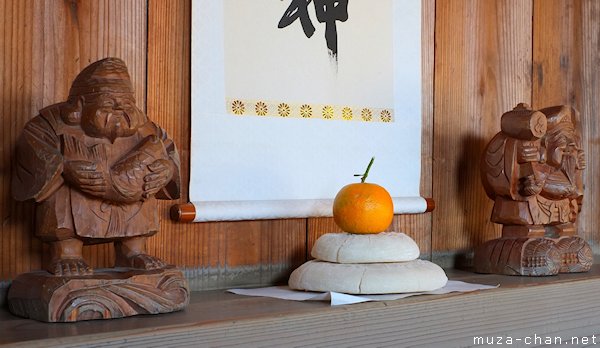 Traditional Japanese New Year Decoration, Kagami mochi