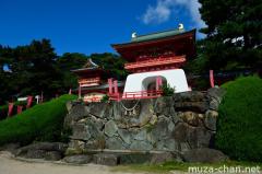 Akama shrine Suitenmon gate