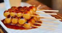 Popular Japanese food, Mitarashi dango and a bit of history