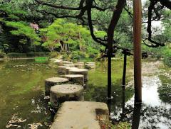 Japanese gardens, the Lying down Dragon Bridge