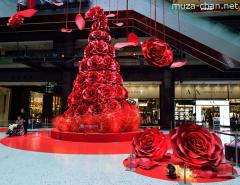 Merry Christmas! Grand Front Osaka Red Rose Blossom Christmas Tree
