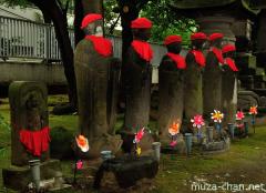 Jizo statues at Kan'ei-ji Ueno