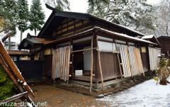 Samurai house winter protection in Kakunodate