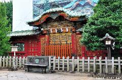 Karamon, gate with Dragons and Legends