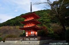 Kyoto Kiyomizu-dera Koyasu pagoda