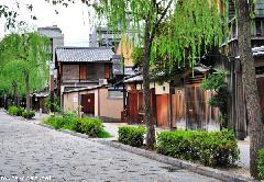 Japanese street, Kyoto Shirakawa-minami-dori