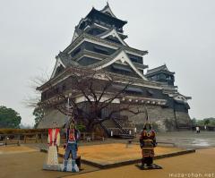 Kumamoto Castle and Kiyomasa's large samurai helmet