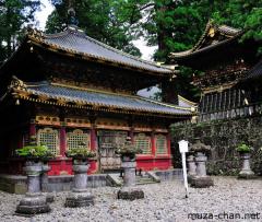 Auxiliary building at Toshougu shrine, Nikko