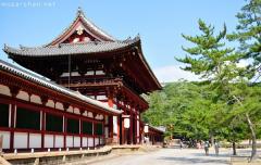 Japanese spiritual architecture, Chumon gate