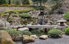 Japanese gardens, Waterfalls
