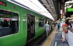 Yamanote Anniversary Green Train