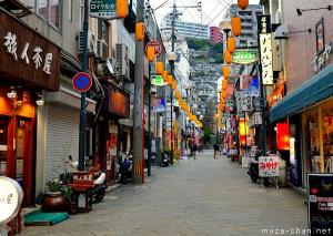 Simply beautiful Japanese scenes, Nagasaki street