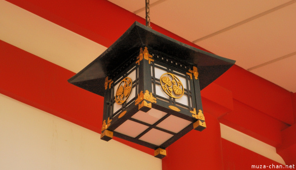 asakasa-hie-jinja-lantern.jpg